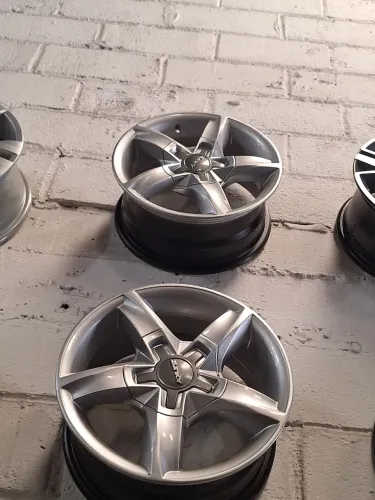 Rodas 14 Esportivas Mult furos sn só 1.499.99