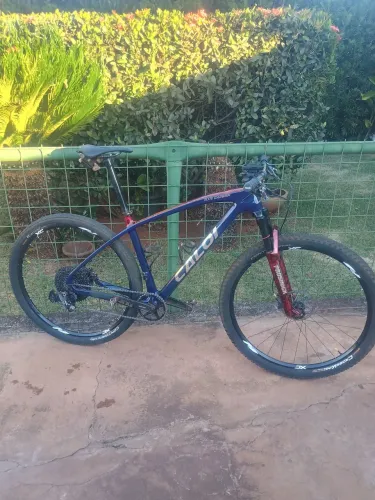 Bike Caloi carbono 