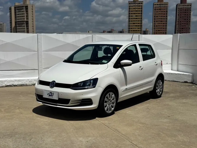 Volkswagen Fox Trendline 1.0 Flex 12V 5P 2017