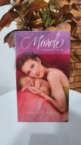 Box miracle Celine Dion (lê o anúncio)