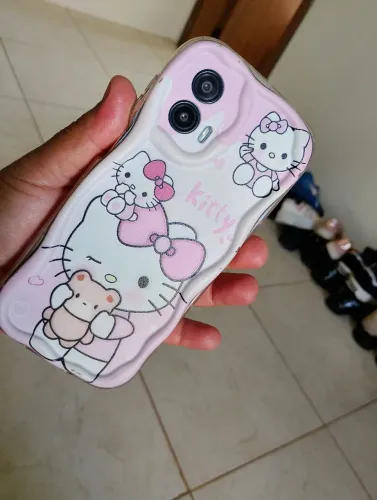 Vendo Moto g 53 em ótimo estado vai junto uma capa da Hello Kitty