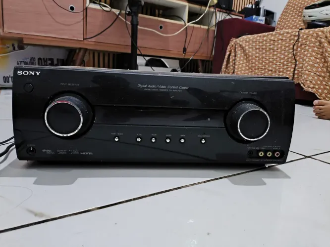 Receiver Sony muteki 7.2 com defeito (Não liga).