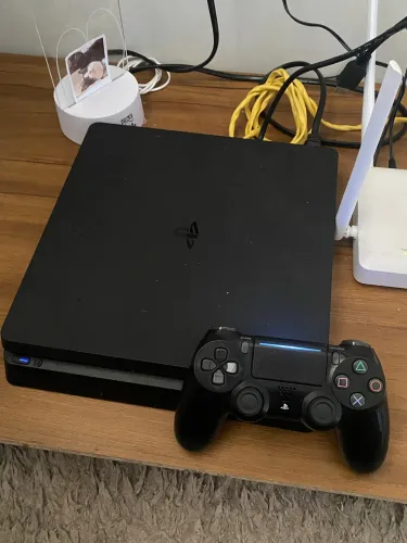 Play 4