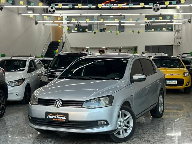 Volkswagen Voyage 1.6 MSI Flex 16V 4P AUT 2015