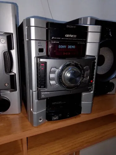 Micro system Sony gtx88 com USB 