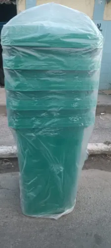 Contêiner de 240 ,1.000 litros.