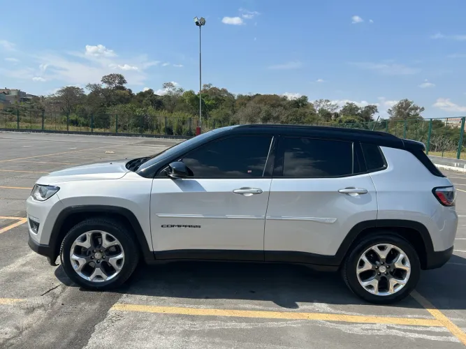 Jeep Compass Sport 2.0 4X2 Flex 16V Aut. 2017