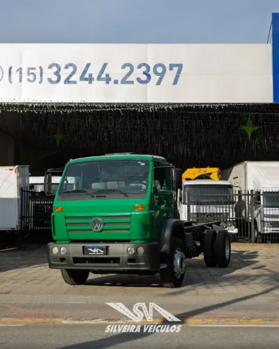 VW 17.190 Worker - Ano: 2015 - Baixo Km
