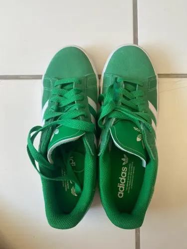 Tênis Adidas Verde