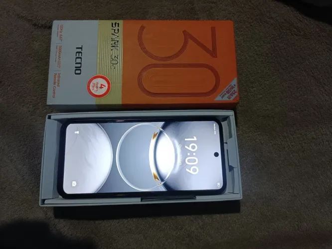 TECNO KL5