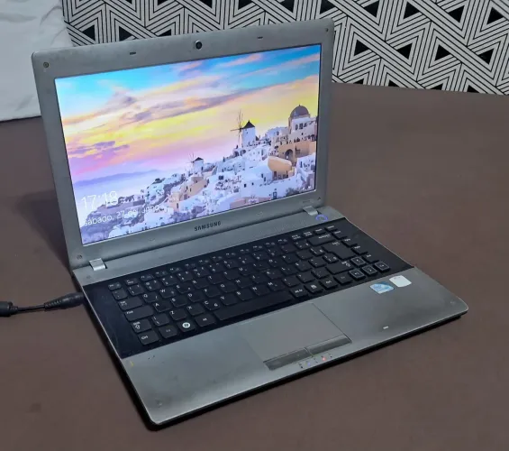 Notebook  Rv 411