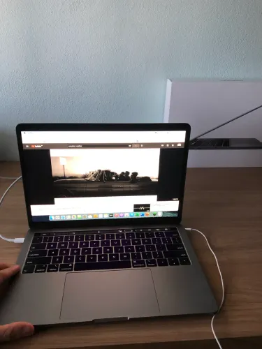 MacBook Pro 13" (2019) - Space Gray + Desempenho e Portabilidade