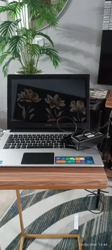 Notebook cce core i3  , HD 500,4 ran , tv  tela touch