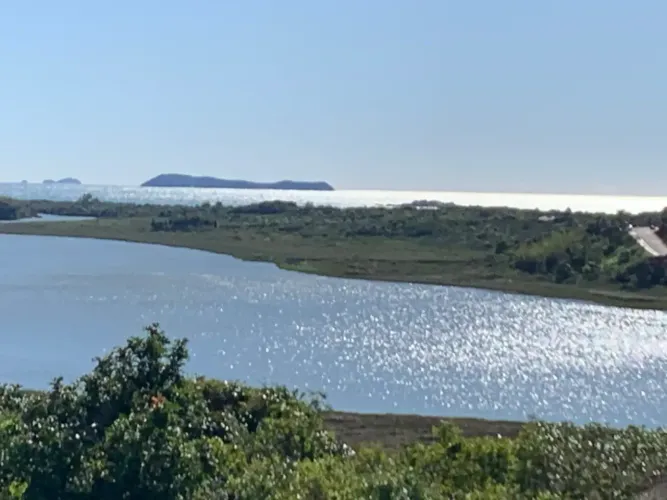 Escritura Pública, vista perene do mar e acesso à lagoa do Siriú