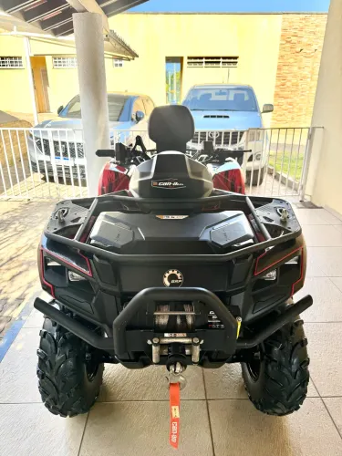 Quadriciclo can am DPS 700