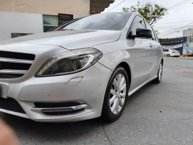 Mercedes-Benz Classe B 200 CGI 1.6 TB Sport 156cv AUT 2013
