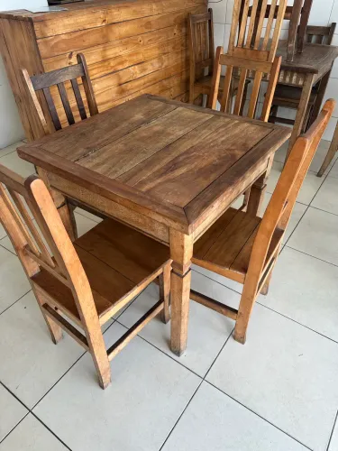 Jogo de mesa rústico 