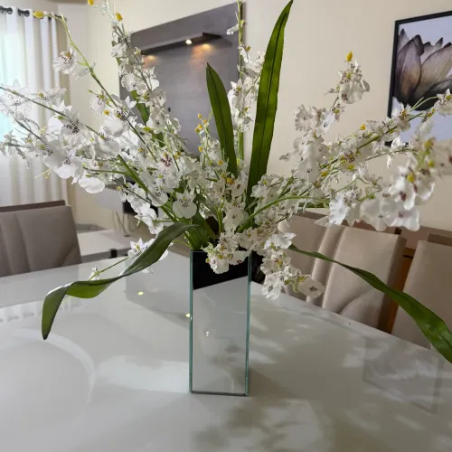 Arranjo para centro de mesa espelhado completo