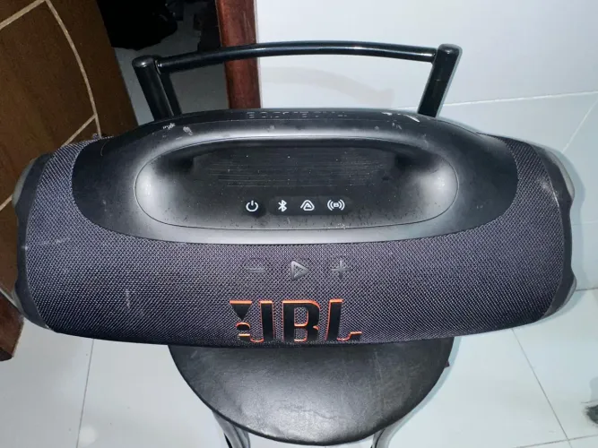 BOOMBOX 4