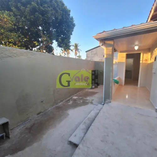 Casa com 1 dormitório