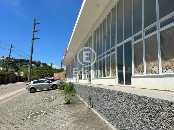 Sala à venda no bairro Pedra Branca - Palhoça/SC