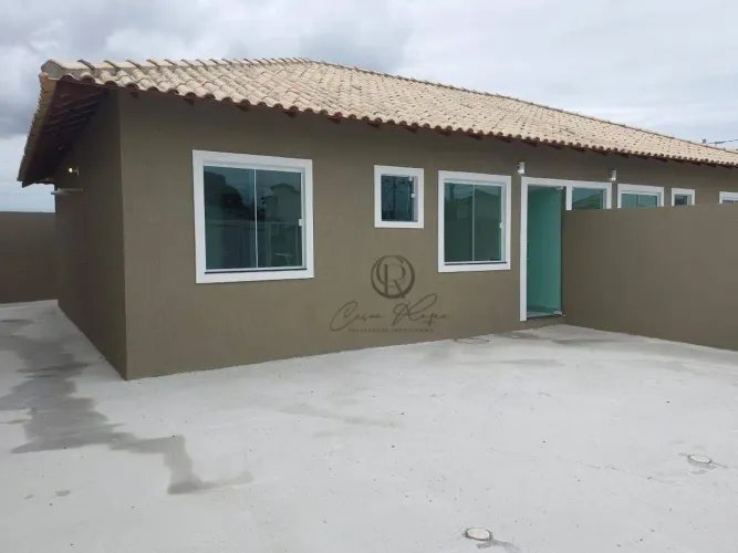 Casa à Venda na Vila do Peró em Cabo Frio - Aceita Financiamento Bancário - R$ 340.000,00
