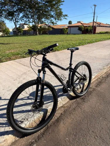 Bicicleta Giant Liv Impecável - Pouquíssimo Uso | Freio a Disco | Suspensão