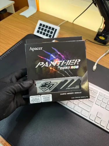 Kit de memórias Apacer Panther RGB 32 GB (2x16 GB) DDR5 6000mhz