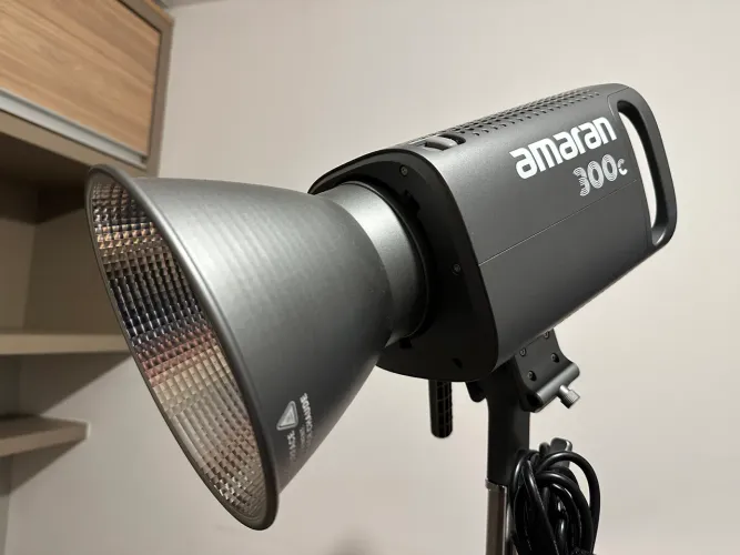 COB LED Amaran 300c 