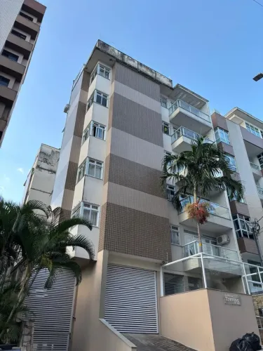 Cobertura para aluguel possui 238 metros quadrados com 2 quartos