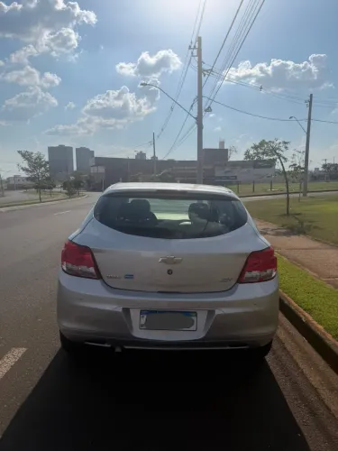 Chevrolet Onix JOY Hatch 1.0 8V Flex Mec. 4P 2018