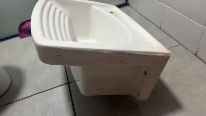 Tanque de cerâmica 