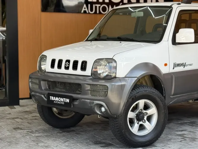 Suzuki Jimny 4street 1.3 16V 2012
