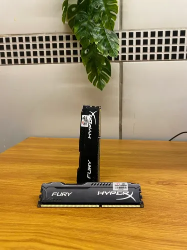Memória ram 8GB 2x4 hyperx 1867 mhz