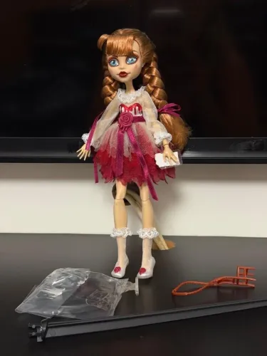 (Sem caixa sem certificado) boneca monster High annabelle skullector