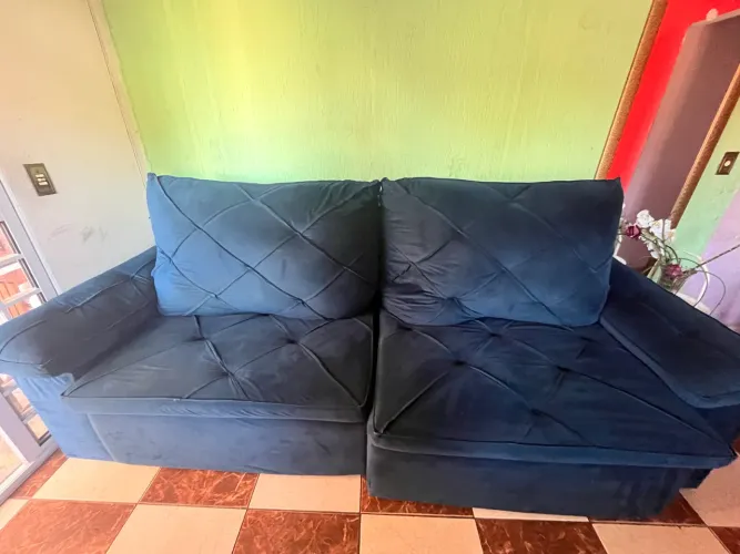 Sofa cama grande semi novo