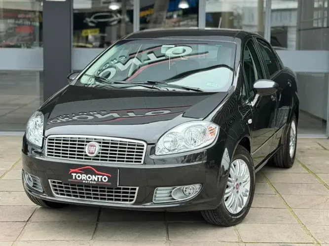 Fiat Linea Essence 1.8 Flex 16V 4P 2014