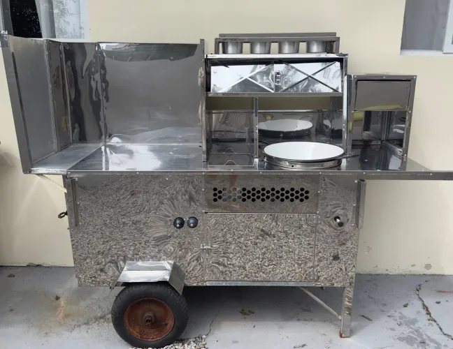 CARRINHO DE LANCHES EM INOX À VENDA!