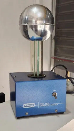 Gerador Van Der Graaff WINSCO MADE IN USA ( INDIANA) não aceito ofertas.