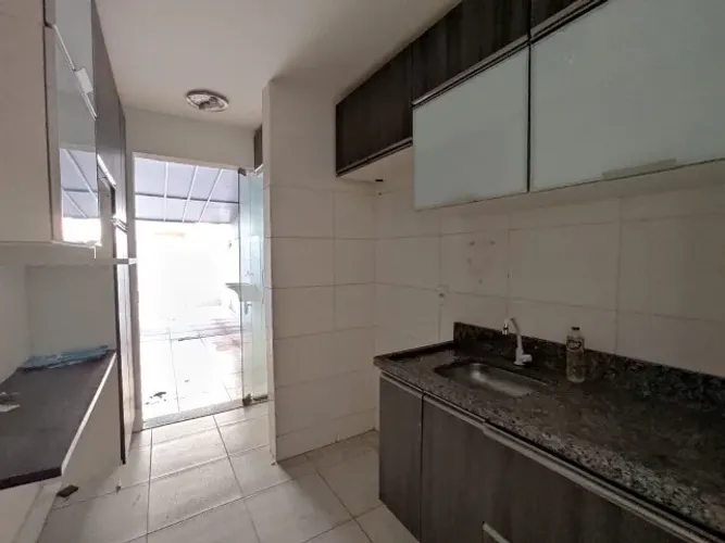 Aluga-se apartamento no condominio Garden Club