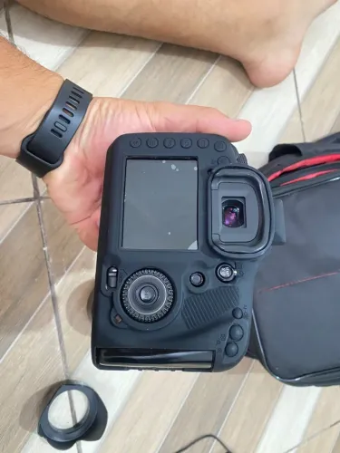Camera 7D KIT
