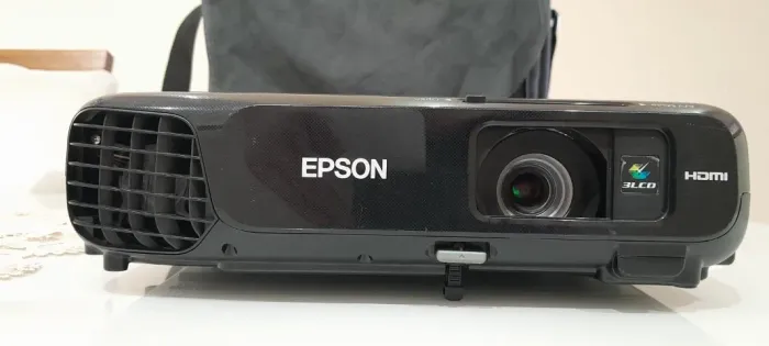 Projetor Epson S18+