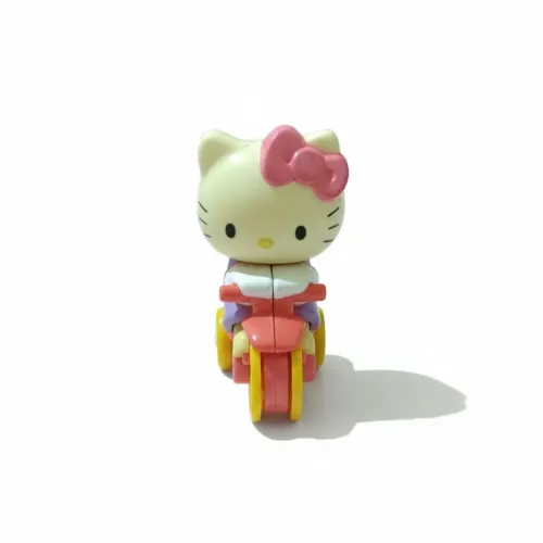 Hello Kitty no triciclo lacta