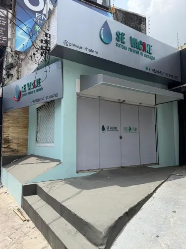 LOJA COMERCIAL DE ESQUINA 