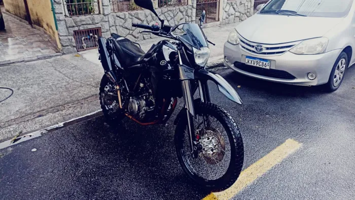 YAMAHA XT 660R 2012 - PRETA