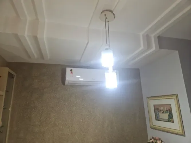 Lustre com dois pêndulos