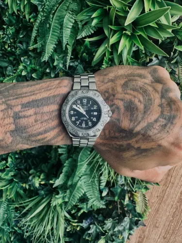 BREITLING COLT QUARTZ 1996 - MÁQUINA SUÍÇA DE RESPEITO