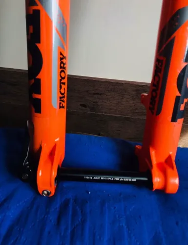 Fox 36 Grip2 2022