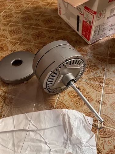 Ventilador ano ultimate para tirar peças, sem controle remoto