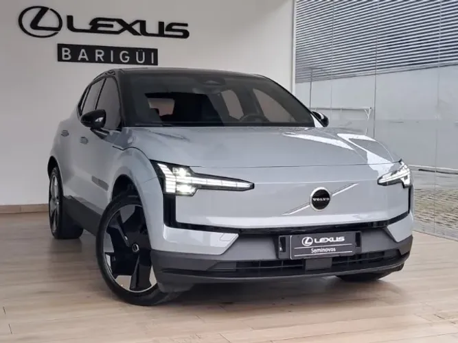 Volvo EX30 E60 Plus (elétrico) 2024
